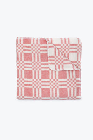 Blanket in red and white folded